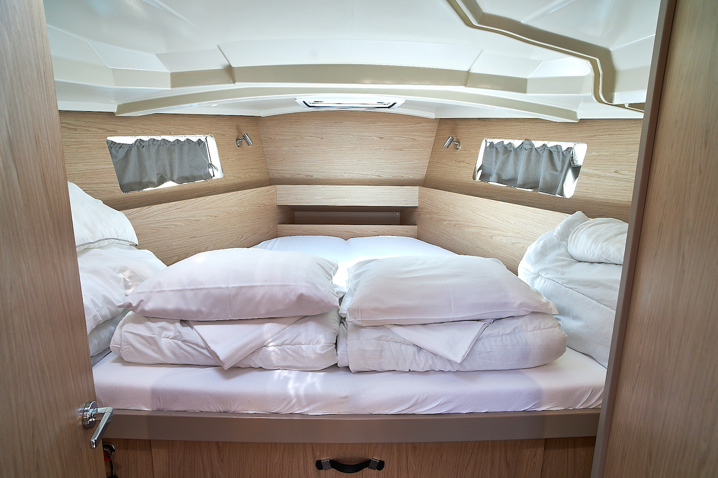 Photo #9 - Oceanis 41.1 (White Beauty) in Biograd - 29984