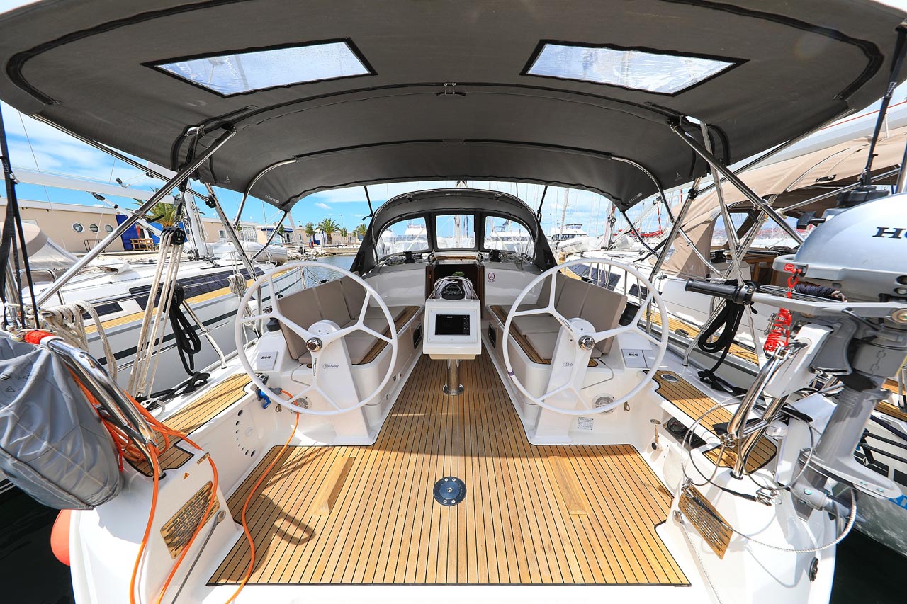 Photo #8 - Bavaria Cruiser 37 - 3 cab. (Westa) in Biograd - 30004