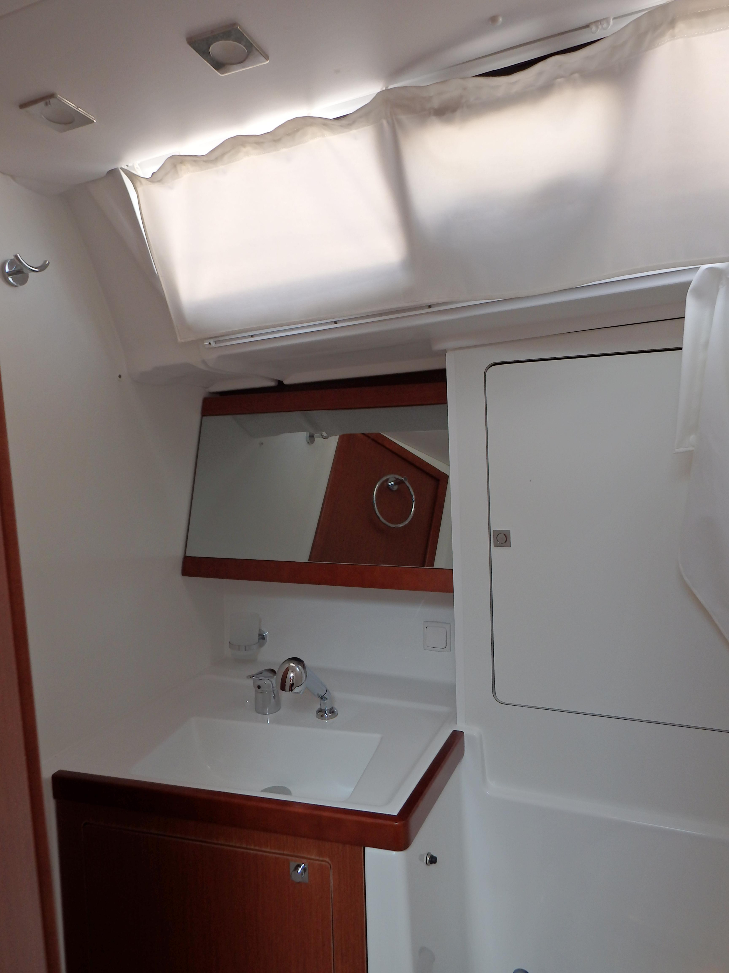 Oceanis 48 - 5 cab. — photo 27