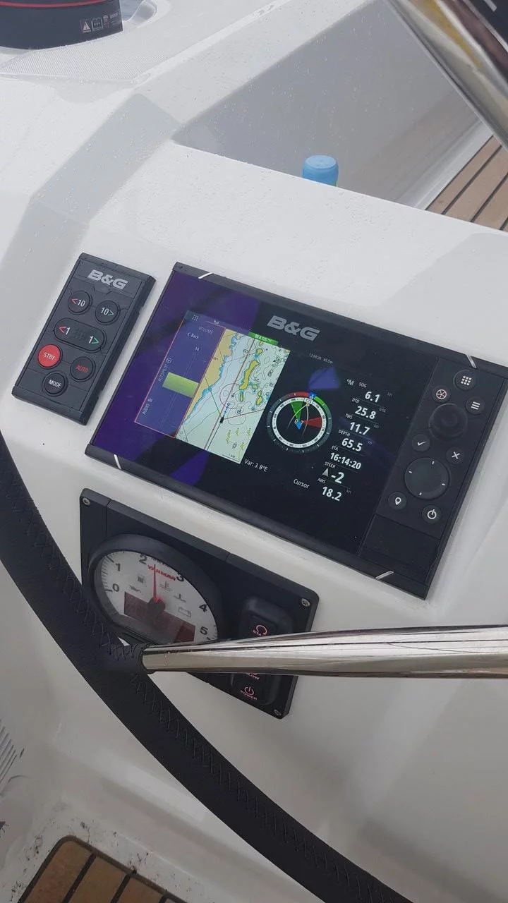 Oceanis 38.1 (Aga)  - 7