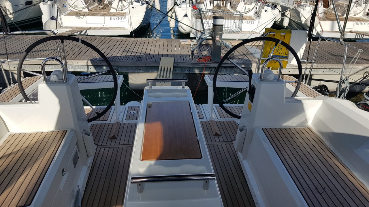 Photo #11 - Oceanis 38.1 (Aga) en Biograd - 30018