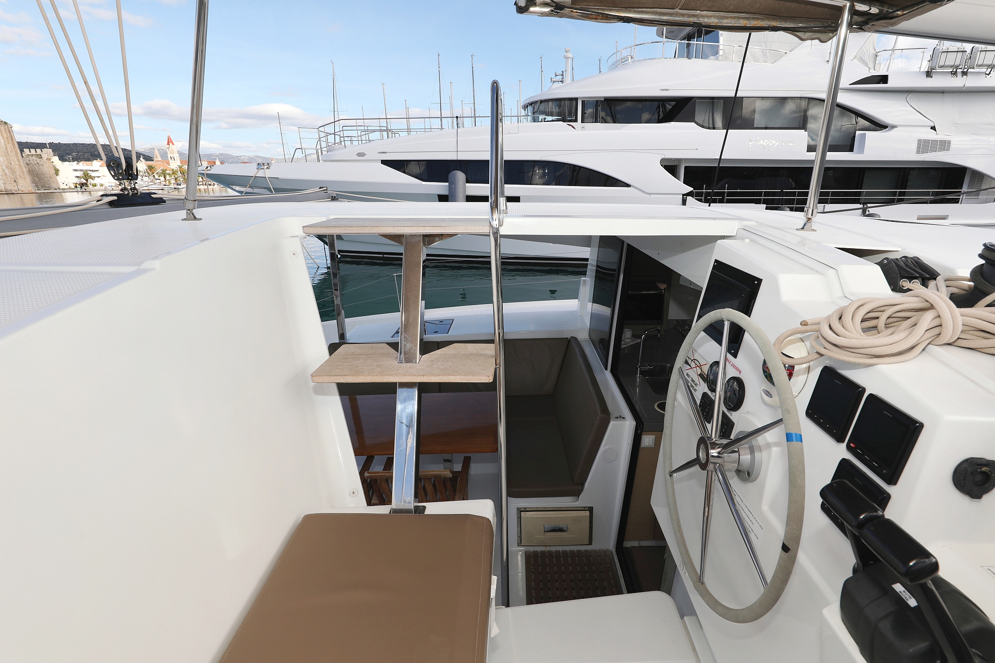 Photo #10 - Fountaine Pajot Lucia 40 - 4 cab. (Why Not) in Trogir - 30047