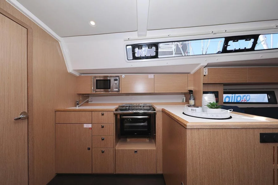 Bavaria C42 (Aldebaran)  - 12
