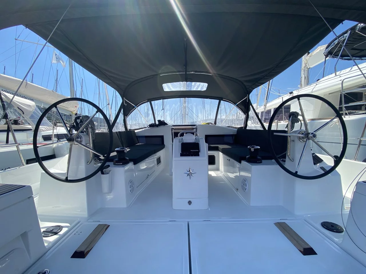 Sun Odyssey 440 (Lornia)  - 4