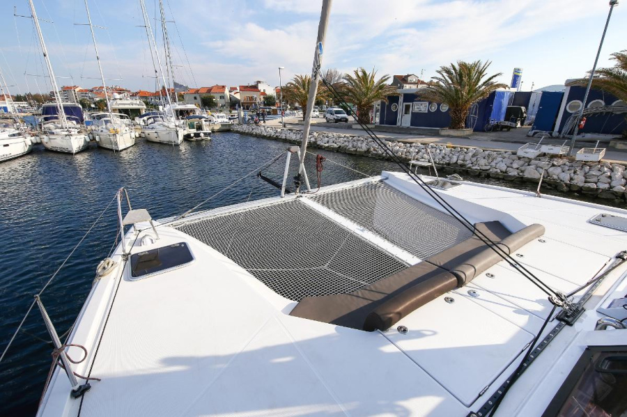 Photo #7 - Nautitech 40 Open - 4 + 2 cab. (Relax) in Biograd - 30139