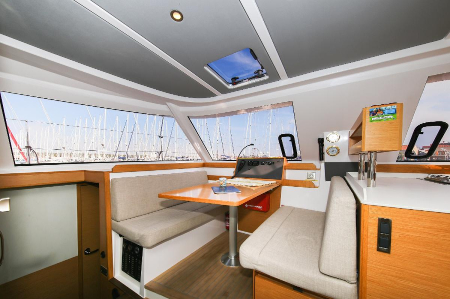 Photo #12 - Nautitech 40 Open - 4 + 2 cab. (Relax) in Biograd - 30139