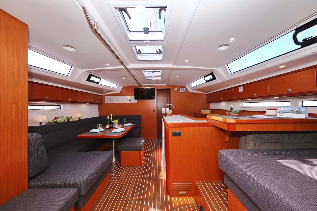 Bavaria Cruiser 56 - 5 + 1 cab. (El Karinjo)  - 9