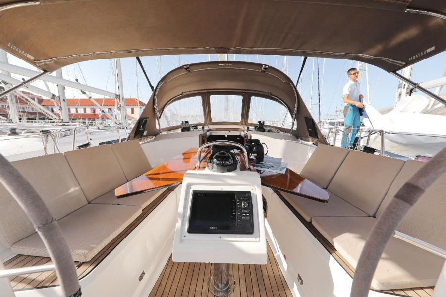 Photo #9 - Bavaria Cruiser 37 - 3 cab. (Vera) en Murter - 30150