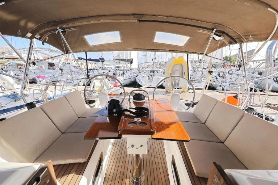 Bavaria Cruiser 37 - 3 cab. (Vera)  - 16