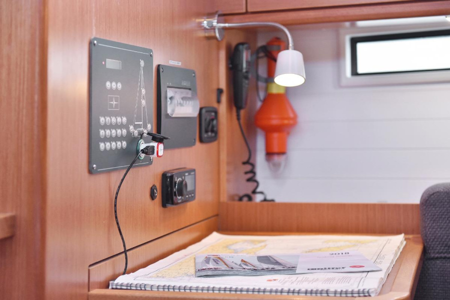 Photo #37 - Bavaria Cruiser 37 - 3 cab. (Vera) en Murter - 30150