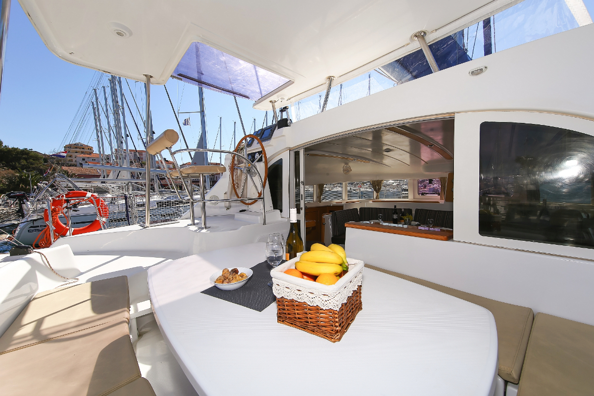Photo #9 - Lagoon 380 S2 - 4 + 2 cab. (Phoenix) en Zadar - 30153