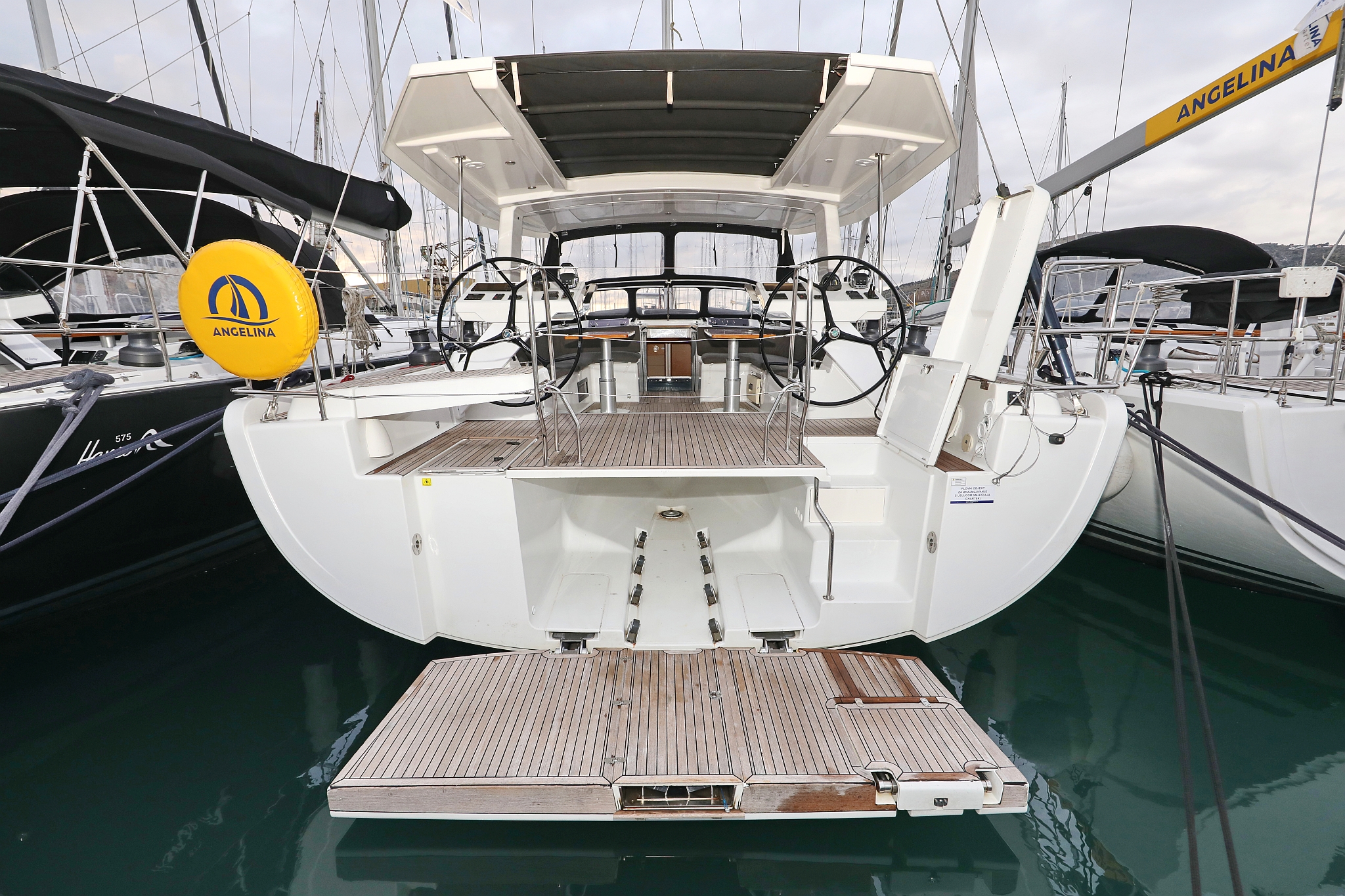 Photo #3 - Hanse 588 - 5 + 1 cab. (Jasmine) in Trogir - 30167