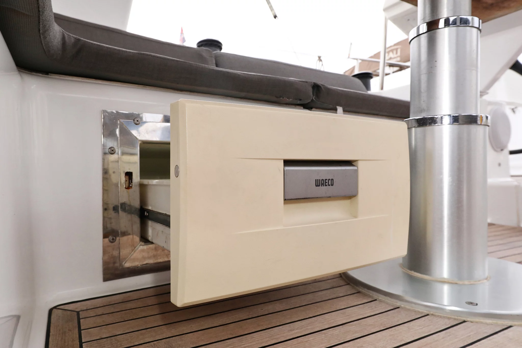 Hanse 588 - 5 + 1 cab. (Jasmine)  - 40