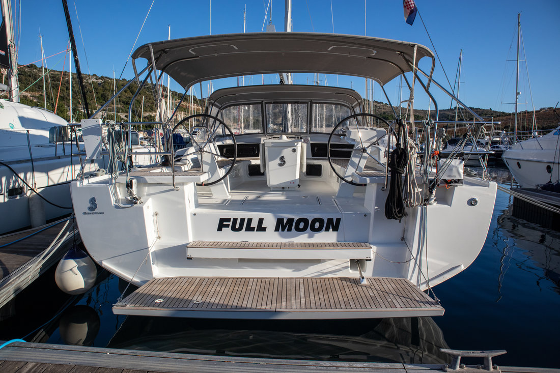 Photo #1 - Oceanis 51.1 (Full Moon) in Primosten - 30239