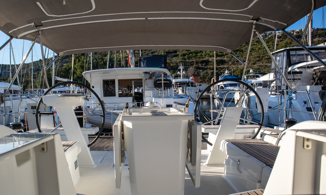 Photo #7 - Oceanis 51.1 (Full Moon) in Primosten - 30239