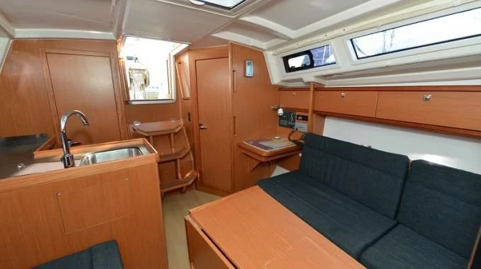 Bavaria Cruiser 33 (Karlo)  - 9