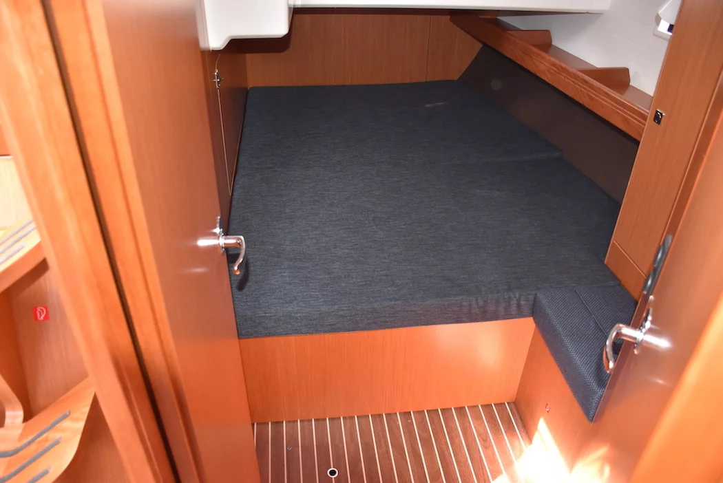 Bavaria Cruiser 46 - 4 cab. (Malbec)  - 12