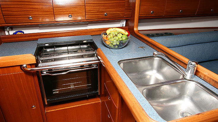 Photo #8 - Bavaria 36 (Mala Tonka) in Split - 30291