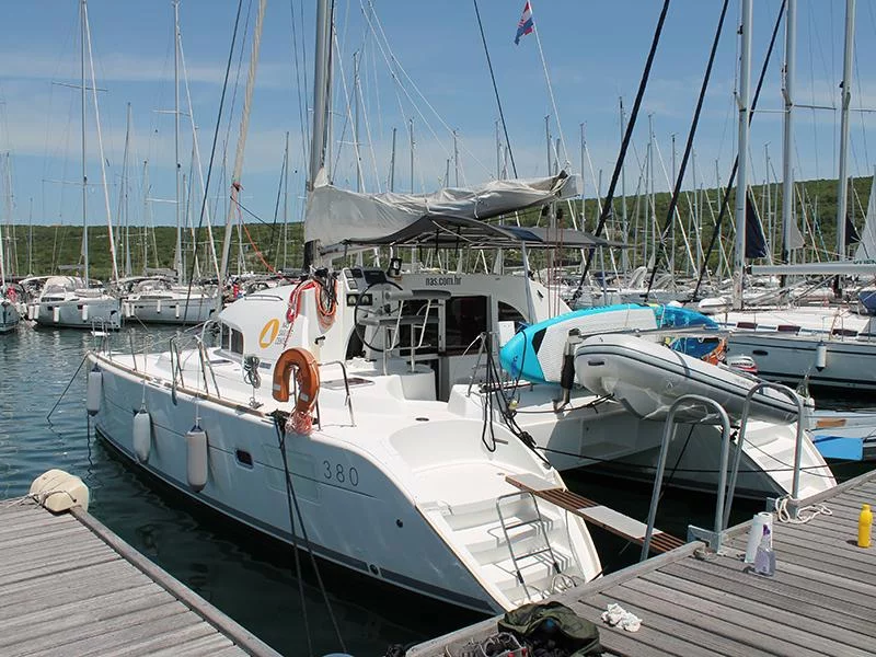 Lagoon 380 - 4 + 2 cab. (Xenia)  - 15