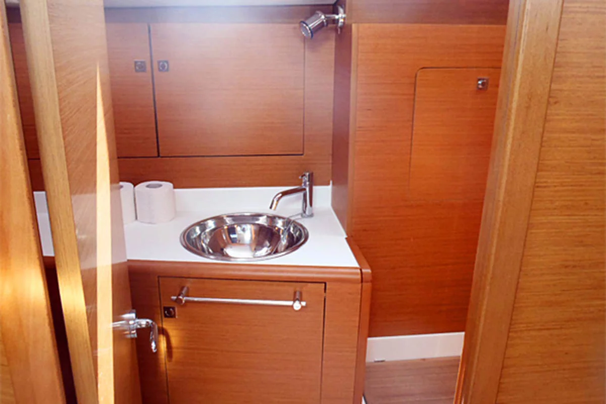 Sun Odyssey 439 (Karma)  - 9