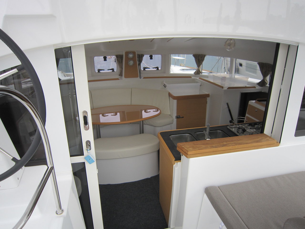 Photo #8 - Lagoon 380 - 4 cab. (ThunderCat) en Lavrion - 30327
