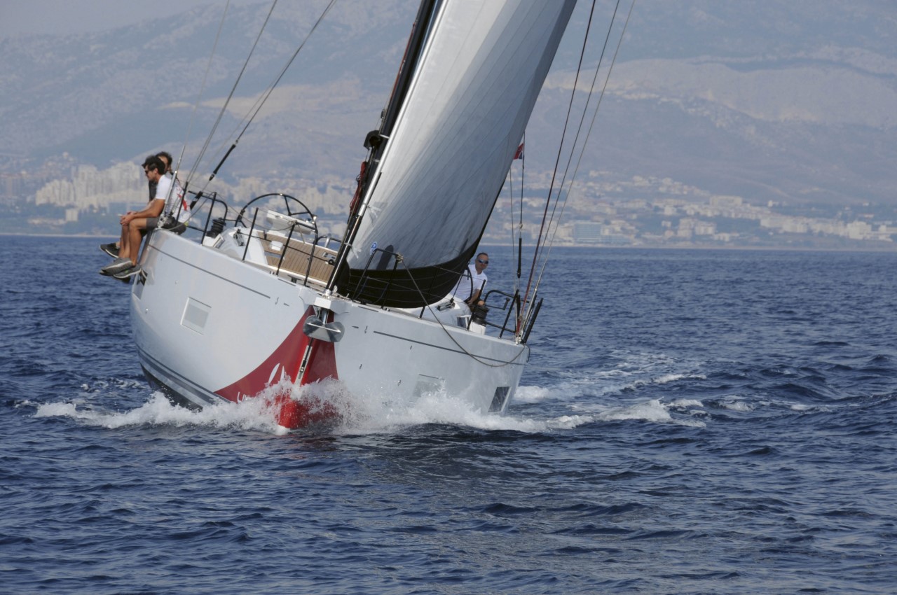 Photo #3 - First 53 - 3 + 1 cab. (Zenith) en Split - 30448