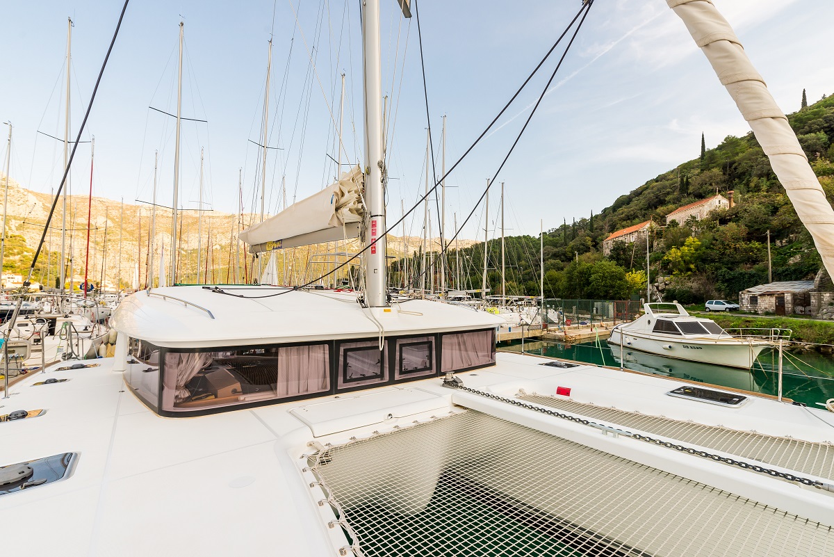 Photo #3 - Lagoon 400 S2 - 4 + 1 cab. (Summertime) in Trogir - 30467