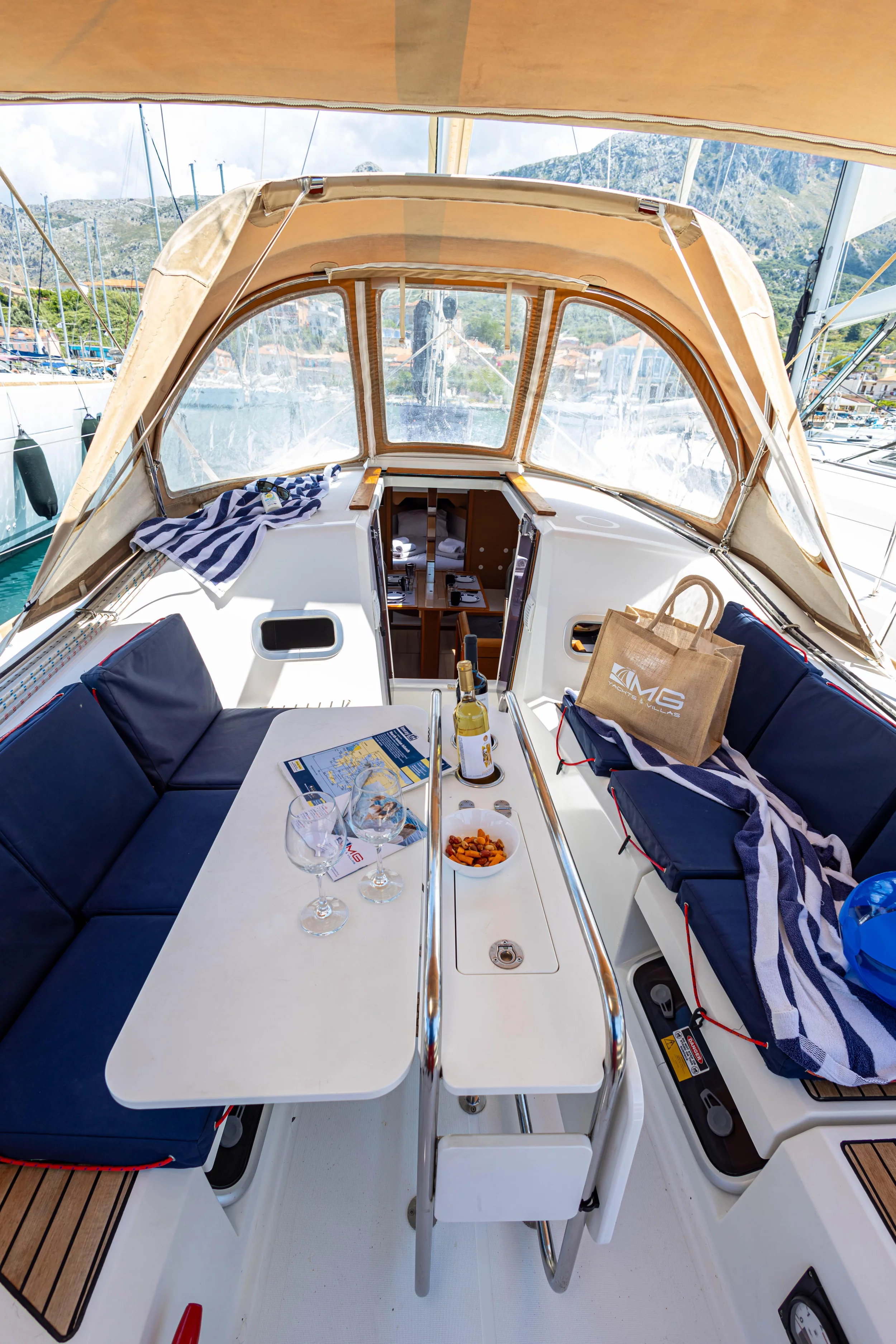 Sun Odyssey 349 (Cherie Bibi)  - 3