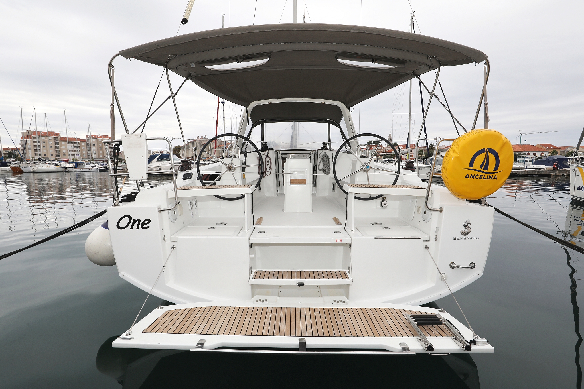 Photo #3 - Oceanis 38 - 3 cab. (One) in Biograd - 30535