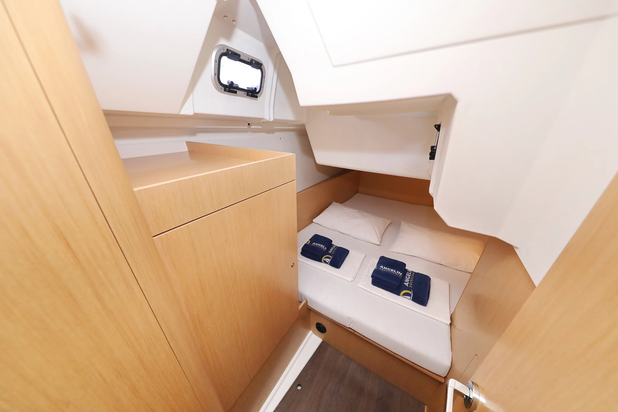 Oceanis 38 - 3 cab. (One)  - 23