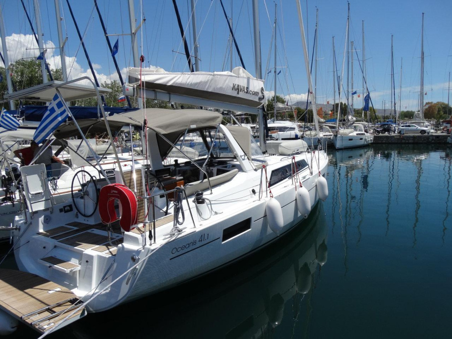 Photo #1 - OCEANIS 41.1 (3 CAB) (OSCAR I) in MARTINIQUE - LE MARIN - 26134
