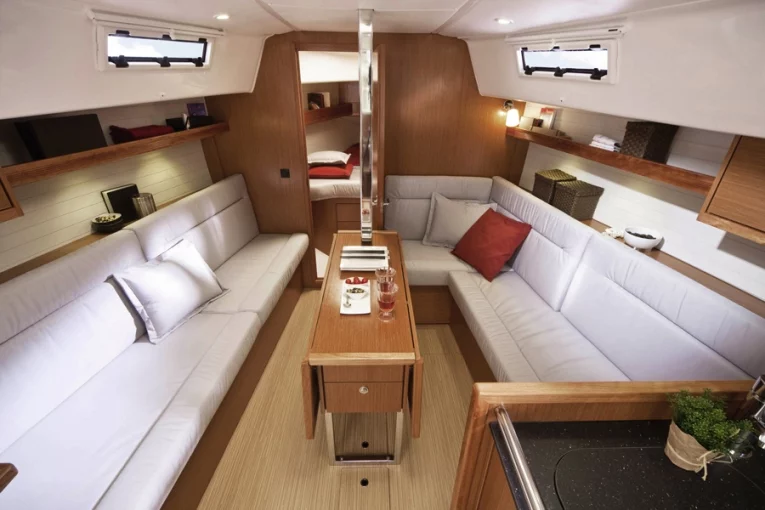 Bavaria Cruiser 32 (Sax)  - 8