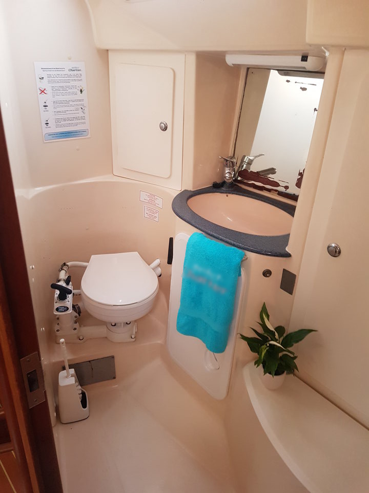 Photo #12 - Bavaria 41 (Azzurro) in Krk - 30562