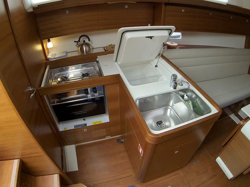 Dufour 350 GL (Luka)  - 7