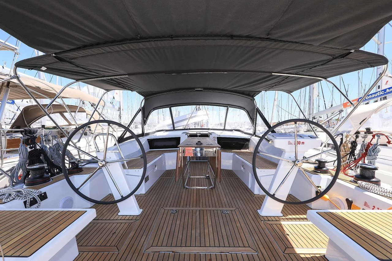 Oceanis 46.1 (Speechless)  - 4