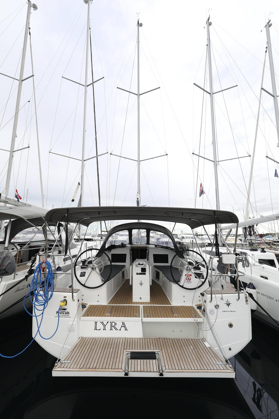 Lyra - 0
