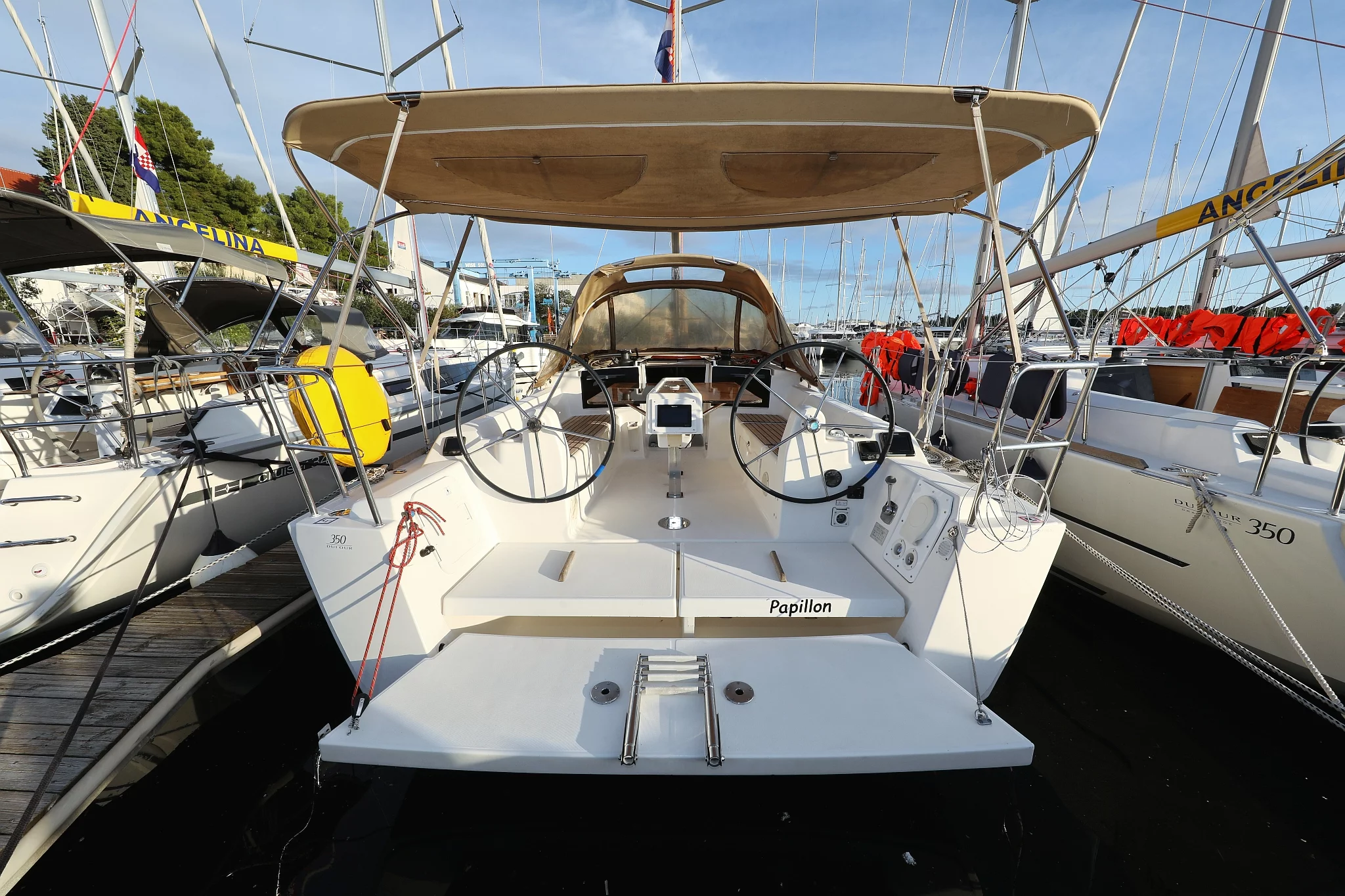 Dufour 350 GL (Papillon)  - 9