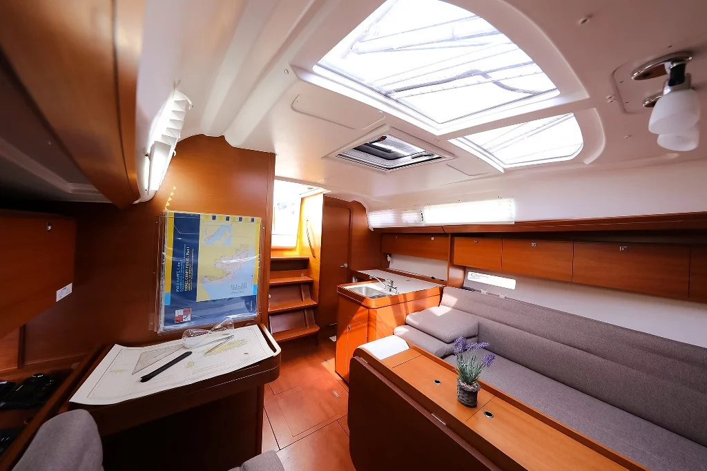 Dufour 350 GL (Papillon)  - 24
