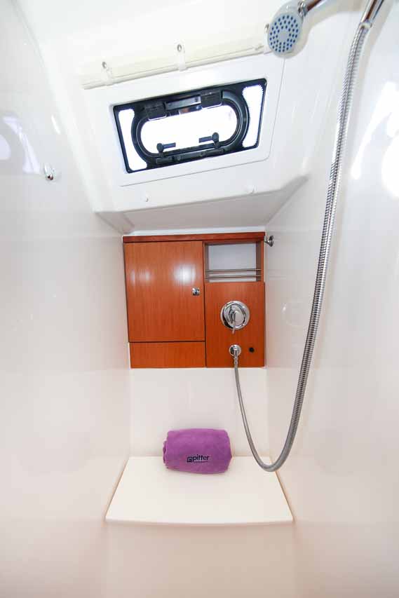 Bavaria Cruiser 46 - 3 cab. — photo 21