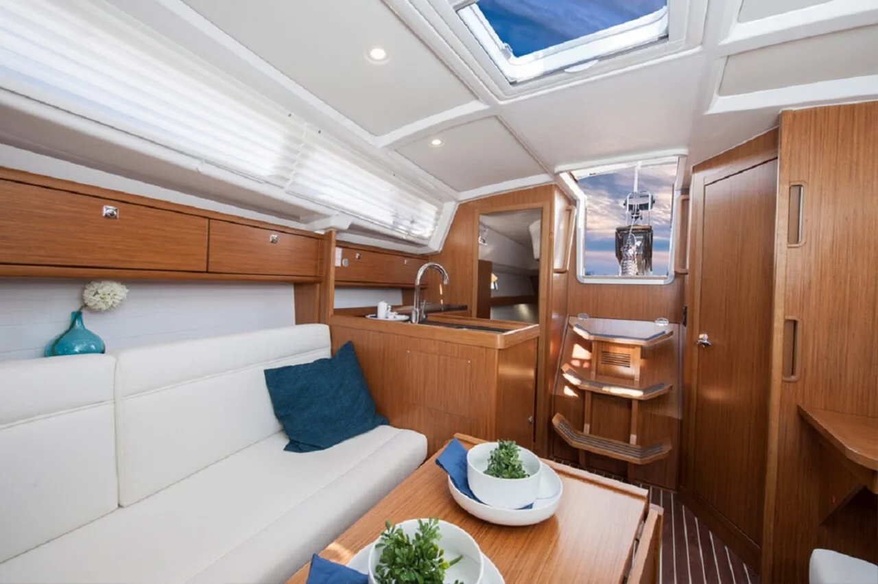 Bavaria Cruiser 33 (Sea Lion)  - 9