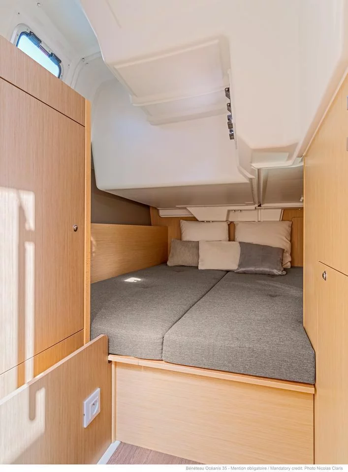 Oceanis 35 (Minta)  - 10