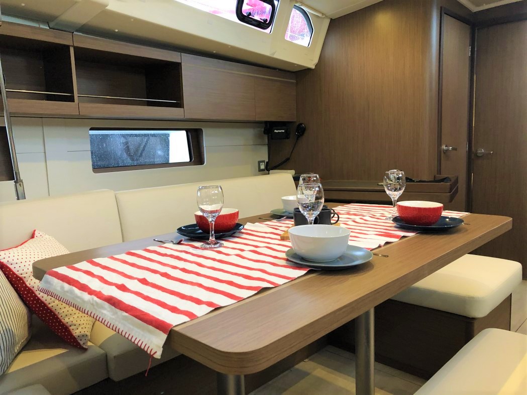 Photo #8 - Oceanis 46.1 - 4 cab. (Andiamo) in Athen - 30791