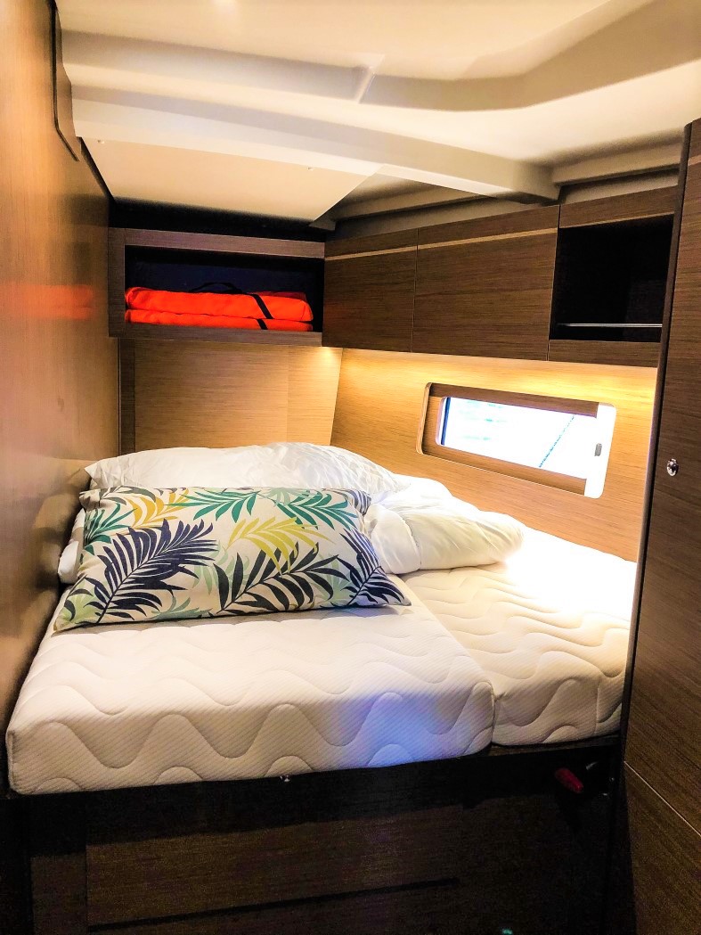 Photo #11 - Oceanis 46.1 - 4 cab. (Andiamo) in Athen - 30791