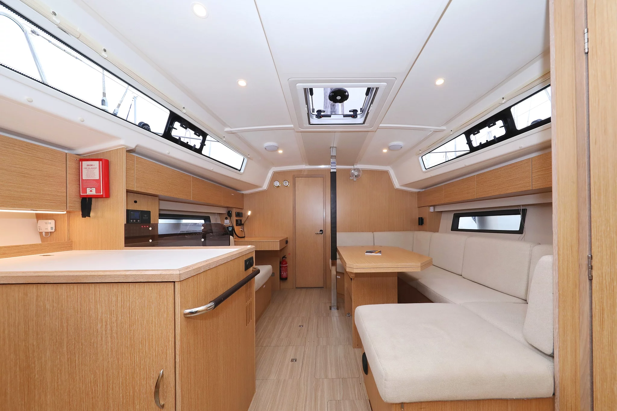 Bavaria C42 (Maupiti)  - 36