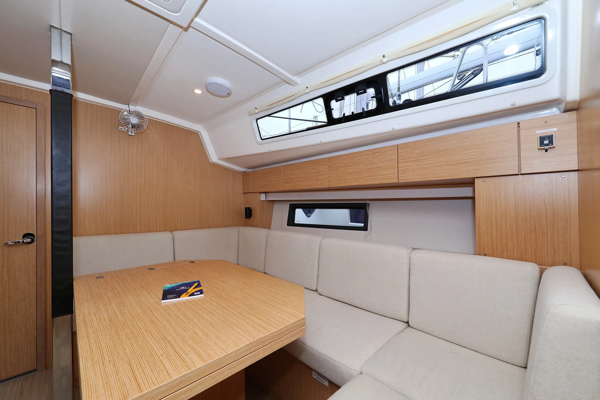 Bavaria C42 (Maupiti)  - 37