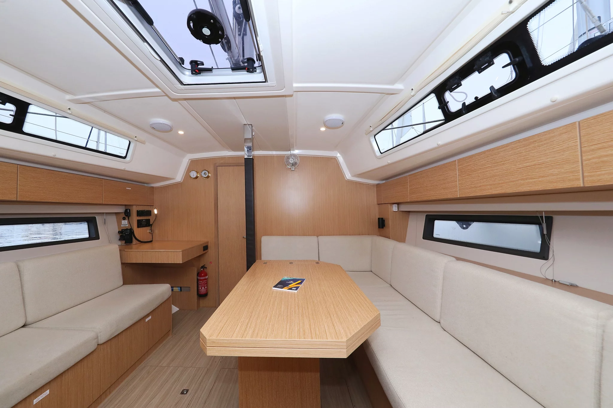 Bavaria C42 (Maupiti)  - 38