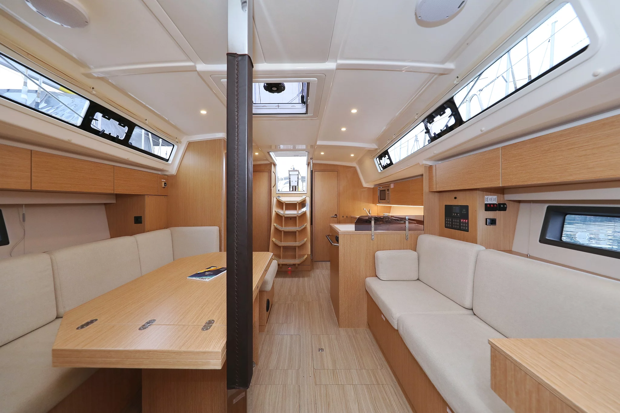 Bavaria C42 (Maupiti)  - 39