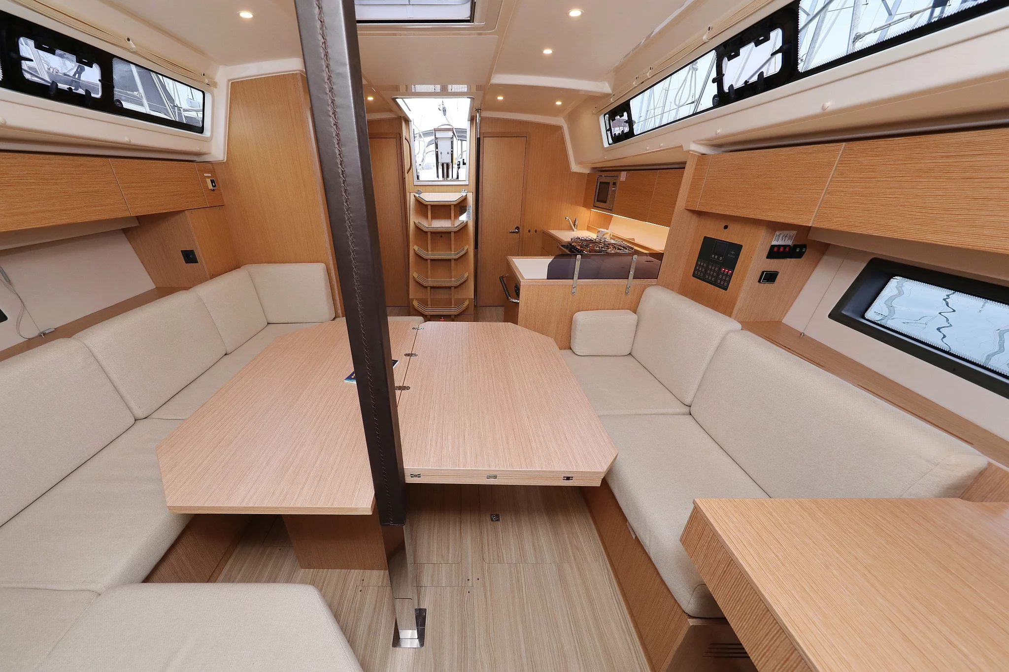 Bavaria C42 (Maupiti)  - 40