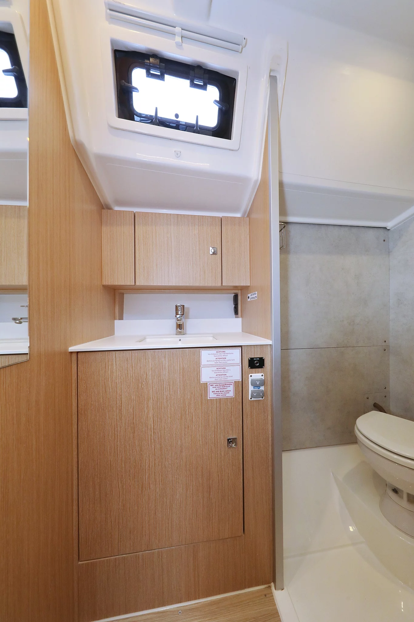 Bavaria C42 (Maupiti)  - 10