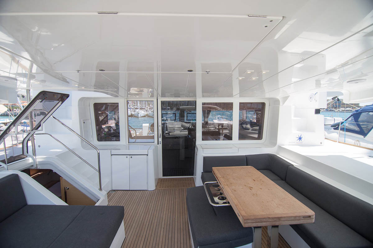 Photo #3 - Lagoon 52 F - 5 + 2 cab. (Costabella) in Mahe - 30919